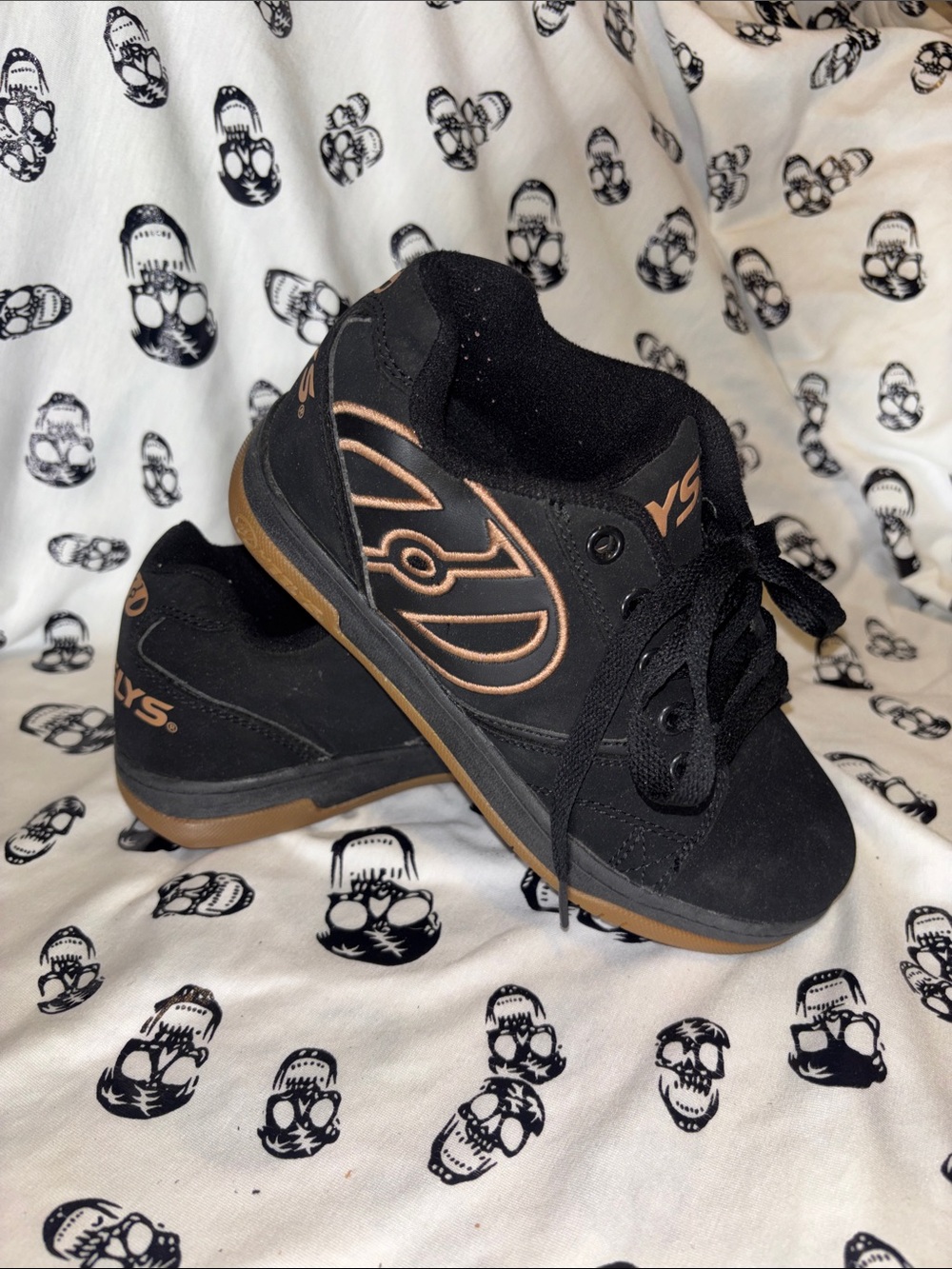 Heelys Black Sneakers with Brown Gum Sole - Kids